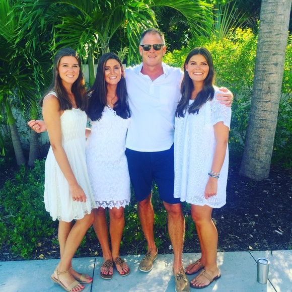 Meet your Posher, Awbrey - Picture 1 of 16